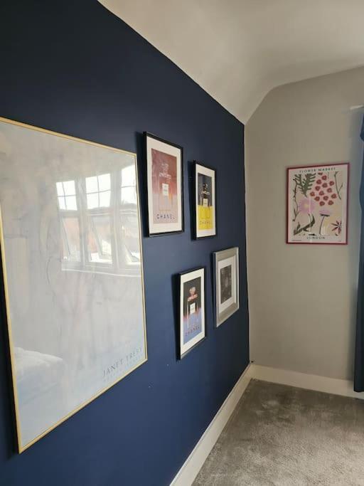 The Fox Den Apartment Reading Exterior photo